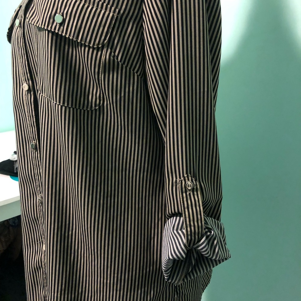 Notations size Large button down blouse - Picture 4 of 7